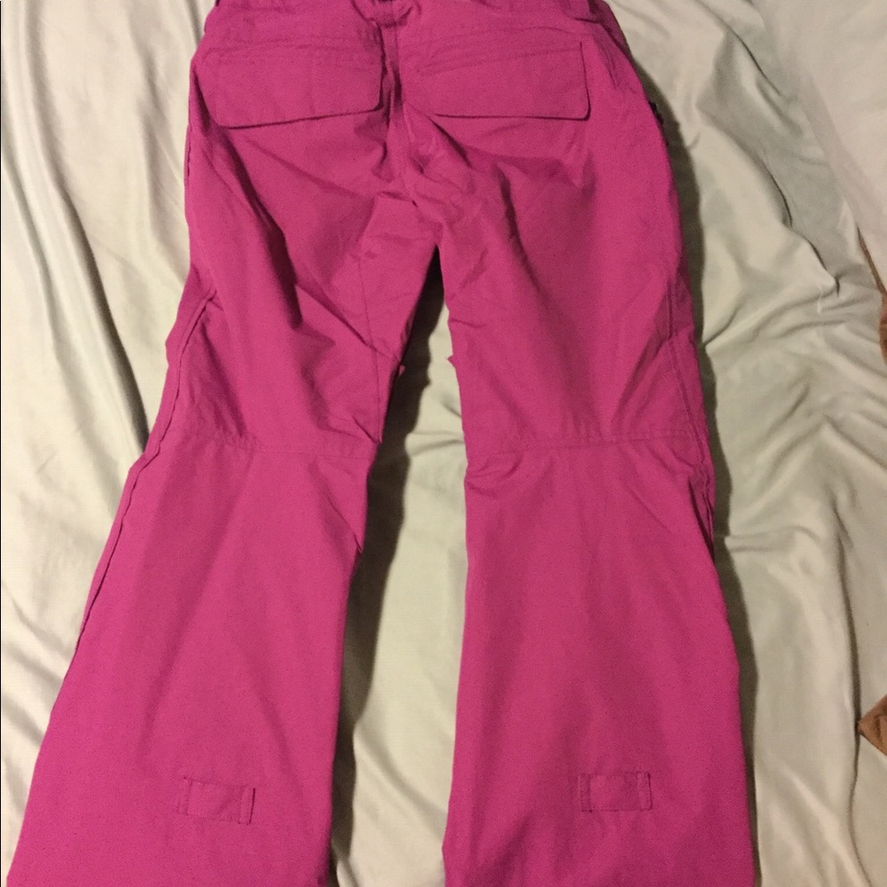 Small woman’s burton snow boarding pants